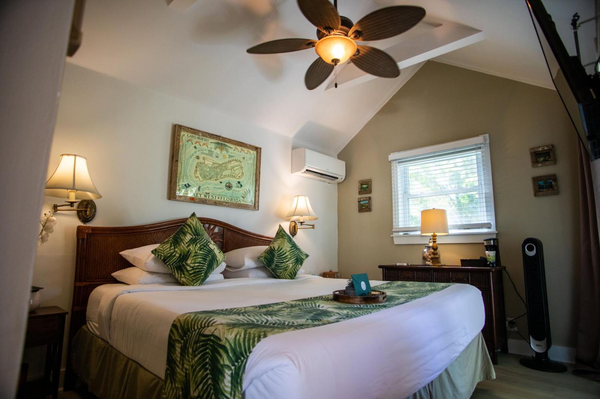 Andrews Inn & Garden Cottages Ки-Уэст Экстерьер фото